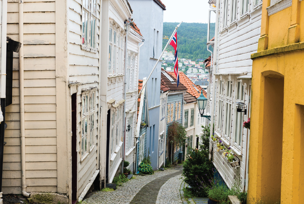 Bergen by Ecuatraveling